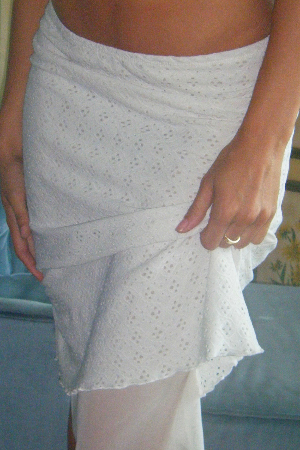 EYELET WHITE MIDI SKIRT