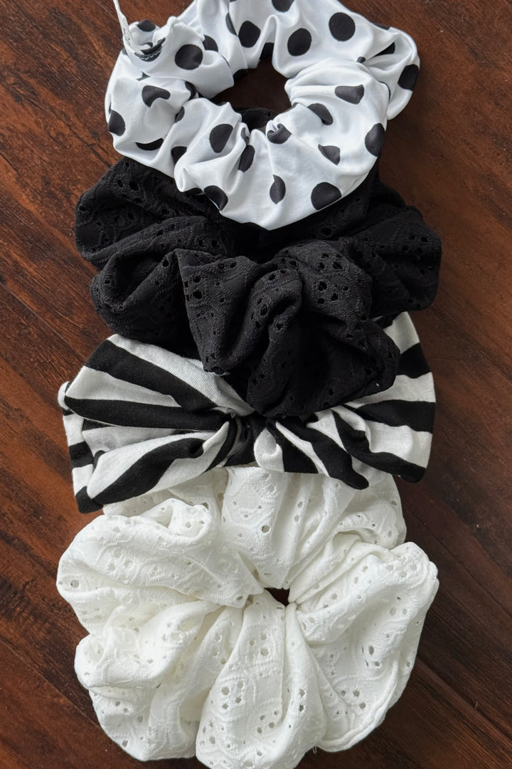 ACCESSORIES IN KIKI THE BRAND